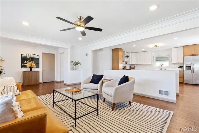 5578 Lindenwood Avenue, St Louis, MO 63109