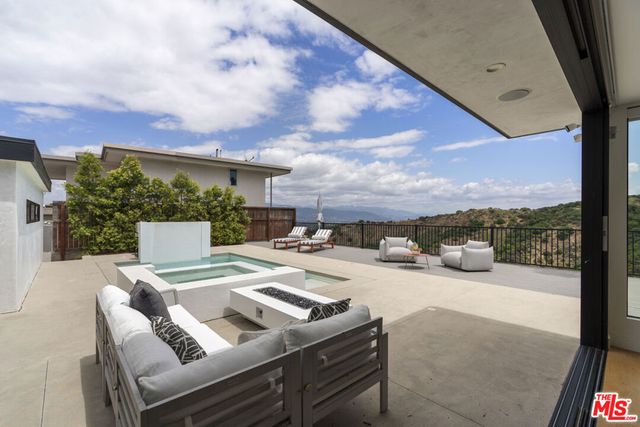 3632 Beverly Ridge Drive, Sherman Oaks, CA 91423