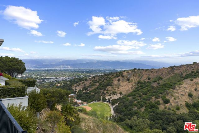 3632 Beverly Ridge Drive, Sherman Oaks, CA 91423
