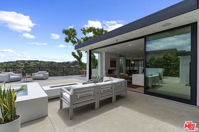 3632 Beverly Ridge Drive, Sherman Oaks, CA 91423