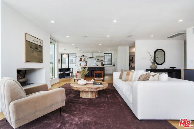 3632 Beverly Ridge Drive, Sherman Oaks, CA 91423
