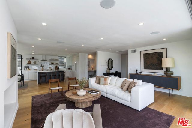3632 Beverly Ridge Drive, Sherman Oaks, CA 91423