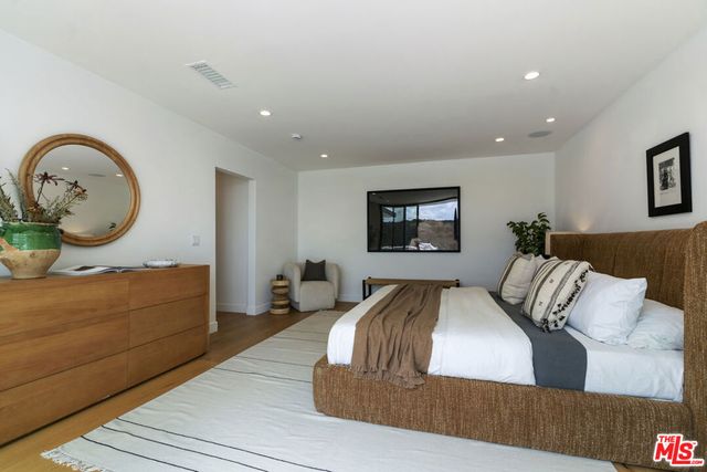 3632 Beverly Ridge Drive, Sherman Oaks, CA 91423