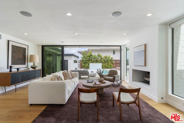 3632 Beverly Ridge Drive, Sherman Oaks, CA 91423