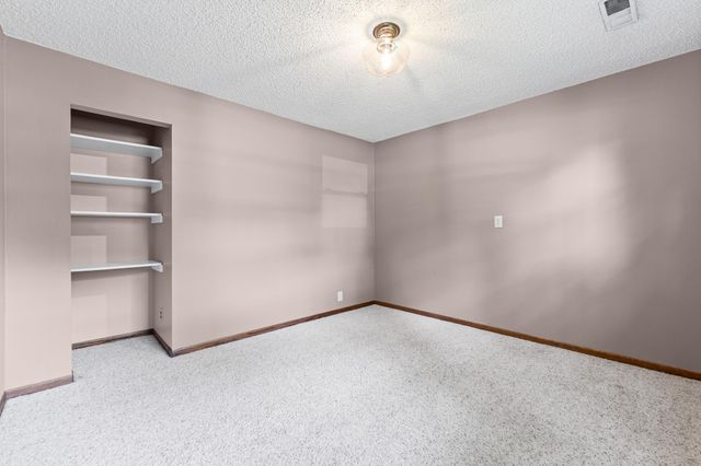 19815 Chili Avenue, Farmington, MN 55024