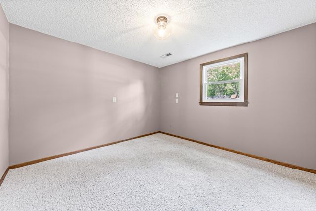 19815 Chili Avenue, Farmington, MN 55024