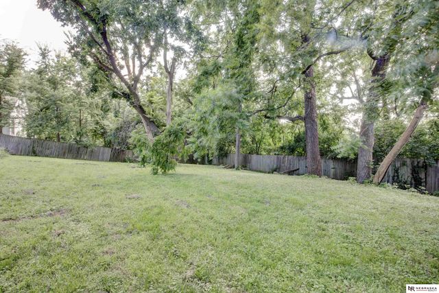 3514 N 36th Avenue, Omaha, NE 68111