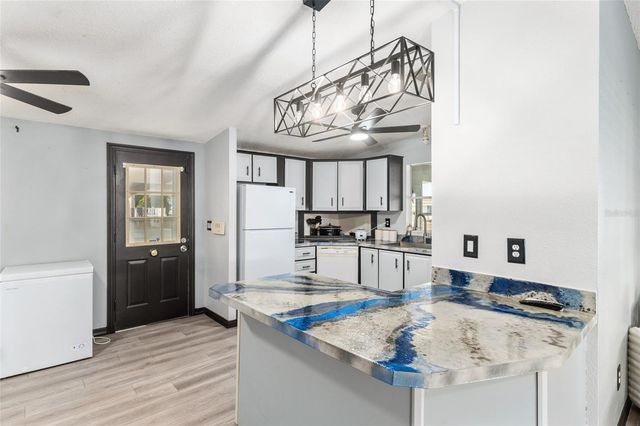 6832 NE 3RD PLACE, Ocala, FL 34470