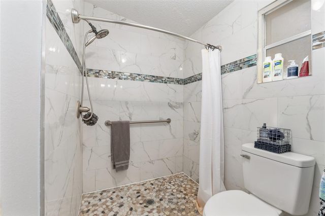 6832 NE 3RD PLACE, Ocala, FL 34470