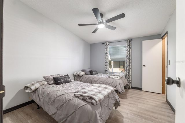 6832 NE 3RD PLACE, Ocala, FL 34470