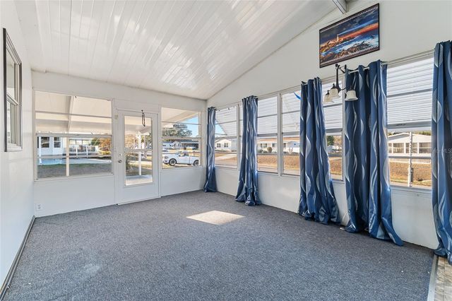 6832 NE 3RD PLACE, Ocala, FL 34470