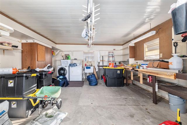 6832 NE 3RD PLACE, Ocala, FL 34470