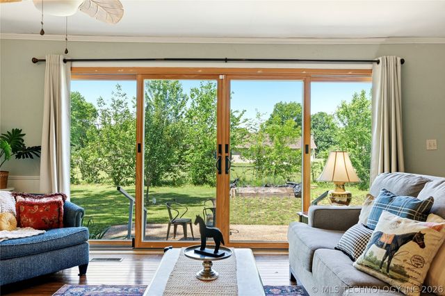 108 S Bettes Avenue, Wagoner, OK 74467