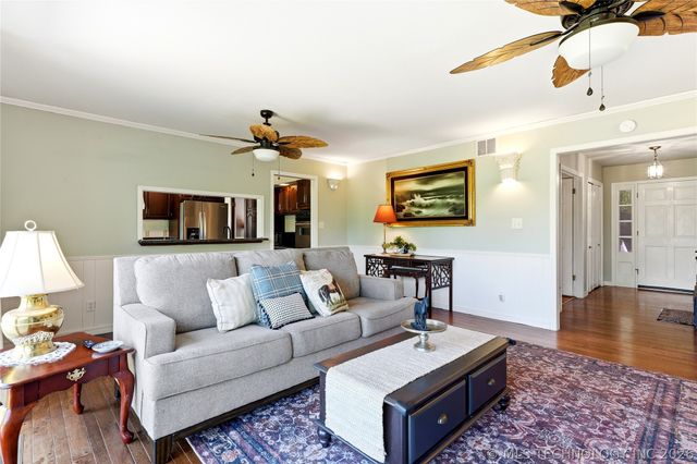108 S Bettes Avenue, Wagoner, OK 74467