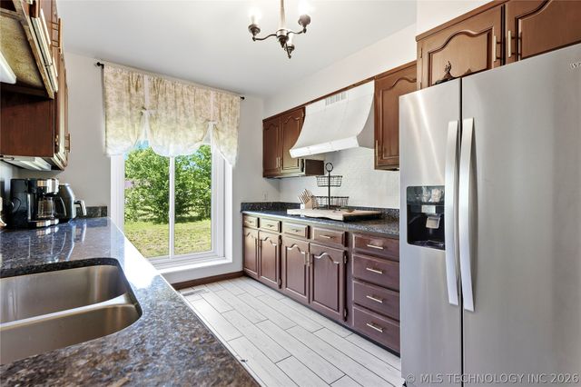 108 S Bettes Avenue, Wagoner, OK 74467