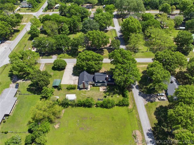 108 S Bettes Avenue, Wagoner, OK 74467