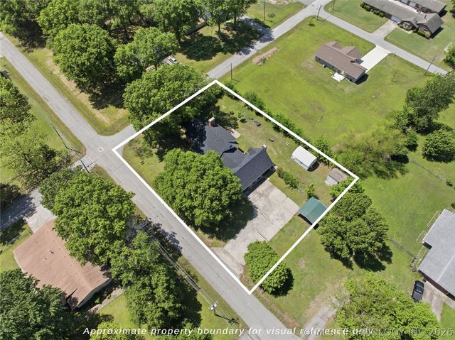 108 S Bettes Avenue, Wagoner, OK 74467