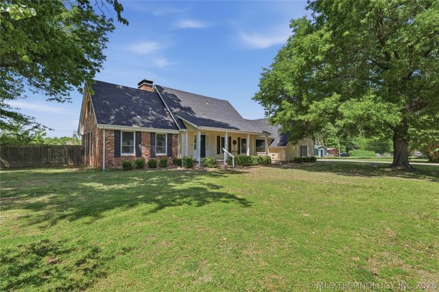 108 S Bettes Avenue, Wagoner, OK 74467