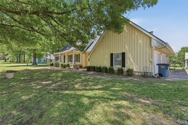 108 S Bettes Avenue, Wagoner, OK 74467