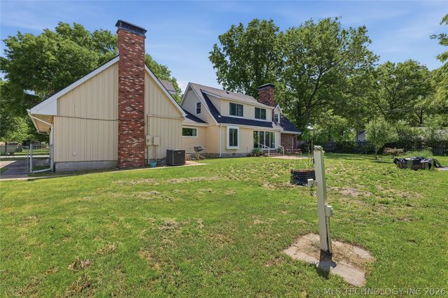 108 S Bettes Avenue, Wagoner, OK 74467