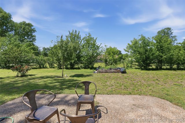 108 S Bettes Avenue, Wagoner, OK 74467