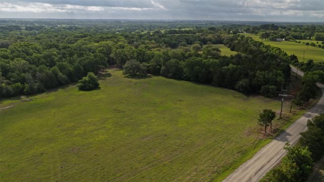 4 Baranowski Road, Brenham, TX 77833