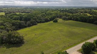 4 Baranowski Road, Brenham, TX 77833