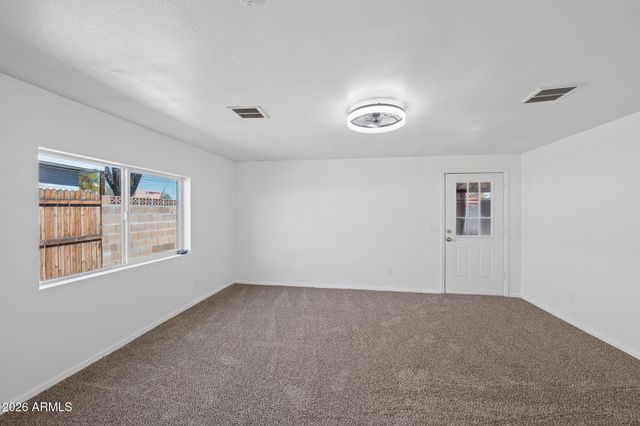 7 S Catalina Street, Gilbert, AZ 85233