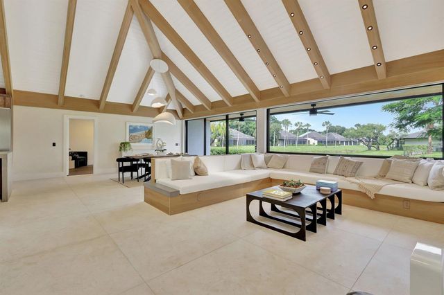 11880 Pebblewood Drive, Wellington, FL 33414