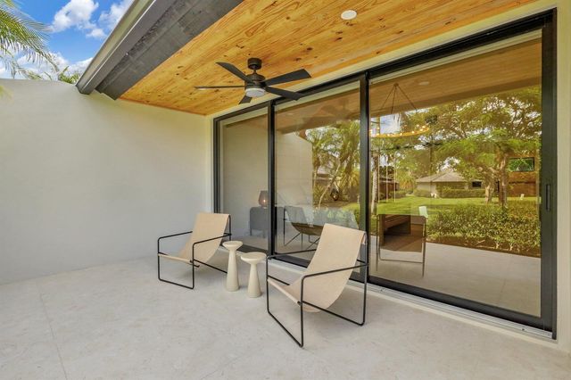 11880 Pebblewood Drive, Wellington, FL 33414