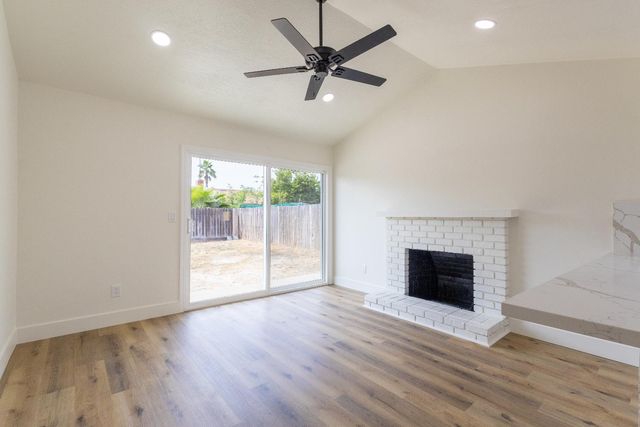 3094 Timmy Avenue, Clovis, CA 93612