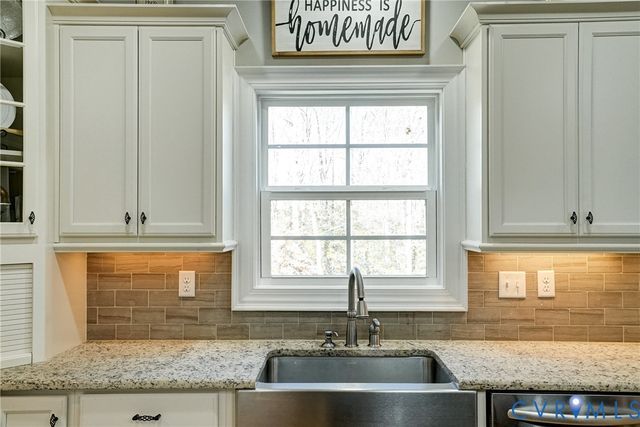 7559 Madison Estates Dr, Mechanicsville, VA 23111