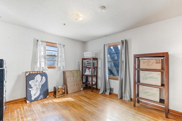 827 W Hazel Ave, Wichita, KS 67217