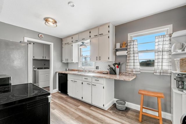 827 W Hazel Ave, Wichita, KS 67217