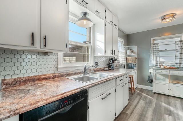 827 W Hazel Ave, Wichita, KS 67217