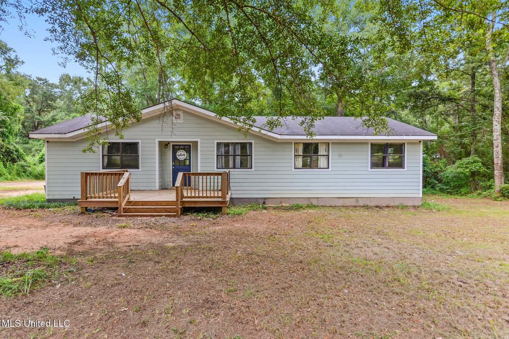 125 Brown Subdivision Road, Lucedale, MS 39452