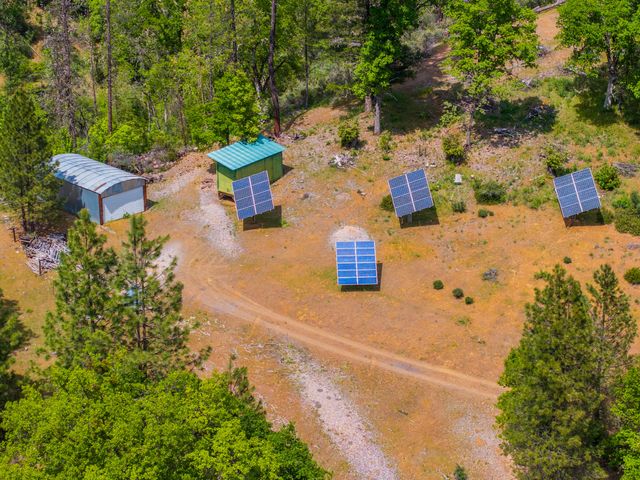 6691 Reading Creek Road, Douglas City, CA 96024
