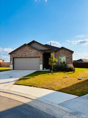 5801 Geronimo Vista, Seguin, TX 78155