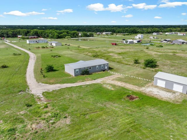 1955 Vz County Road 3808, Wills Point, TX 75169