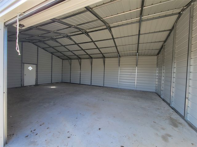 1955 Vz County Road 3808, Wills Point, TX 75169