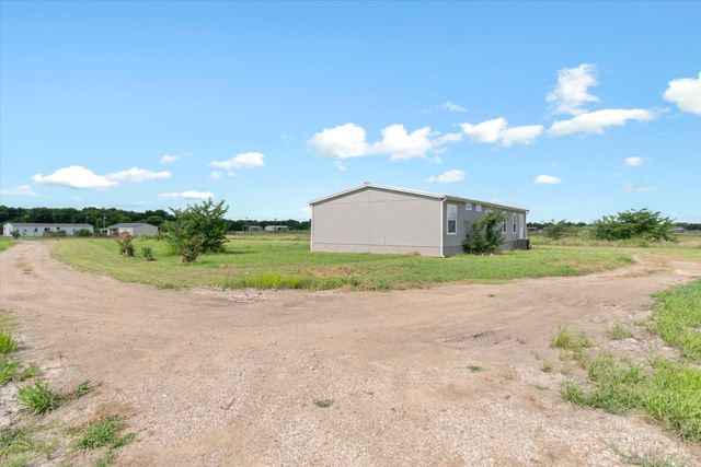 1955 Vz County Road 3808, Wills Point, TX 75169