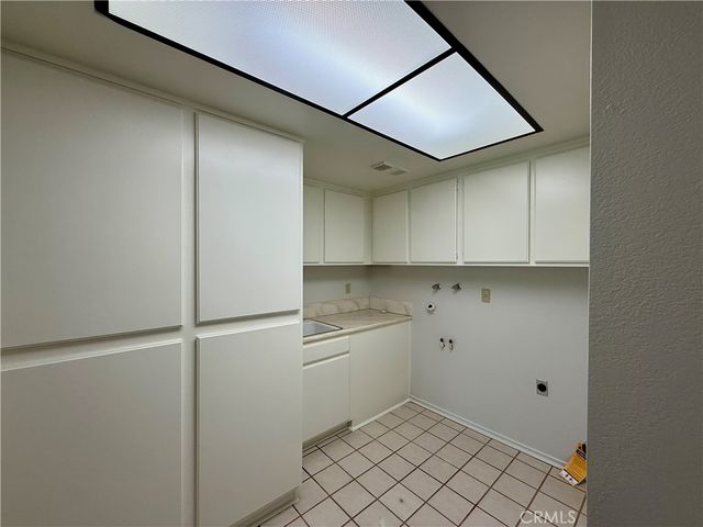 888 Via Maria, Upland, CA 91784