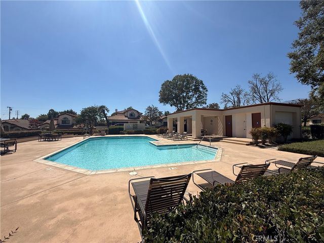888 Via Maria, Upland, CA 91784