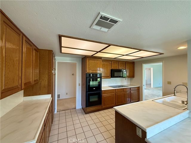888 Via Maria, Upland, CA 91784