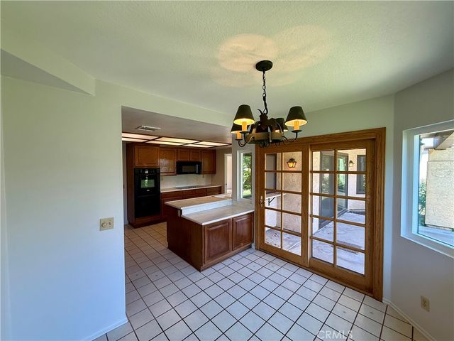 888 Via Maria, Upland, CA 91784
