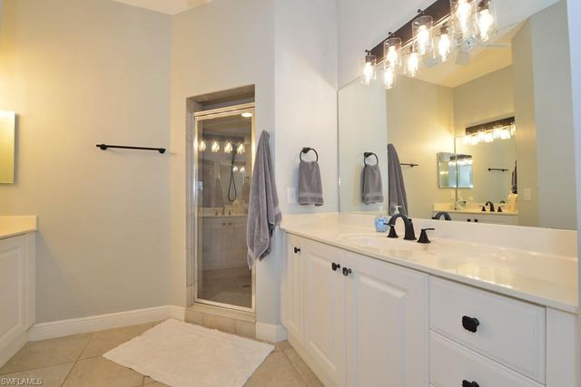3960 Deer Crossing CT 6-204, Naples, FL 34114