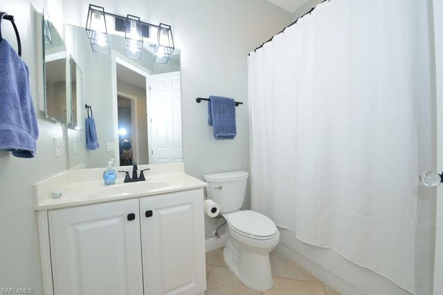 3960 Deer Crossing CT 6-204, Naples, FL 34114