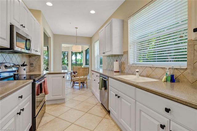 3960 Deer Crossing CT 6-204, Naples, FL 34114