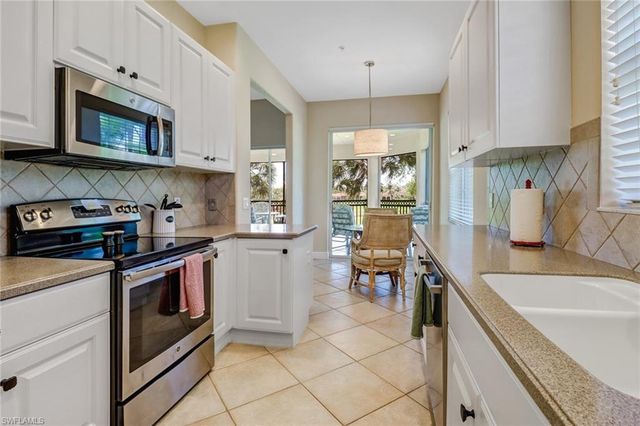 3960 Deer Crossing CT 6-204, Naples, FL 34114