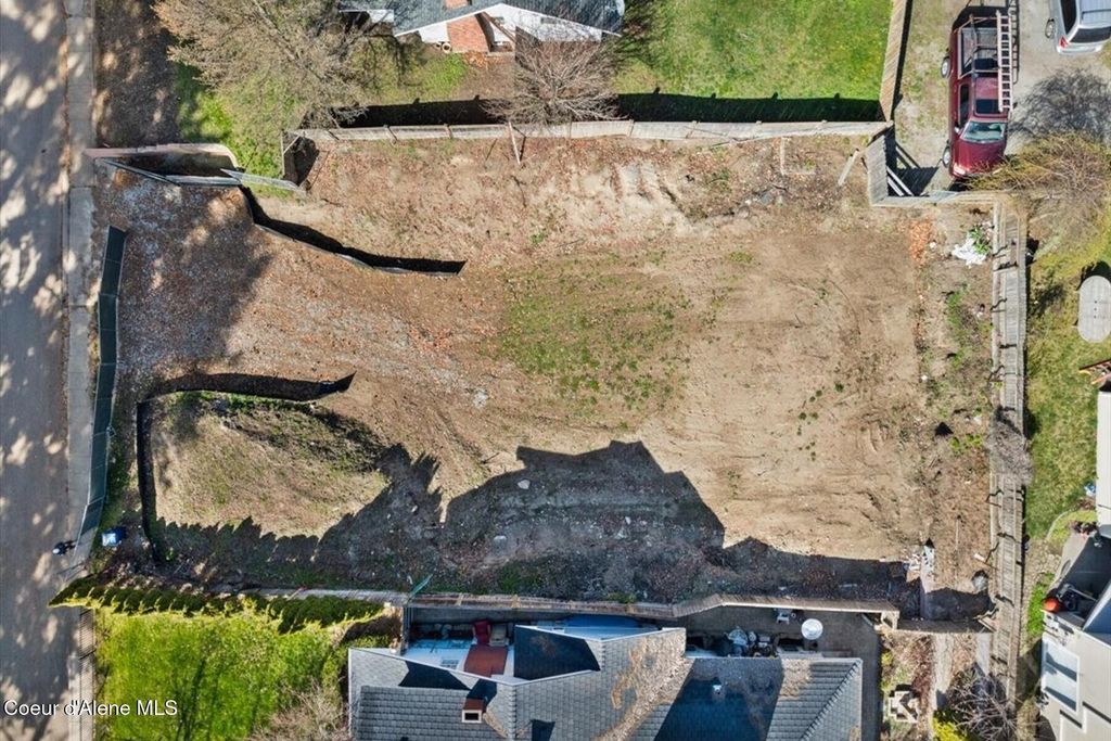 1107 E Lakeshore Dr, Coeur d'Alene, ID 83814 photo 18